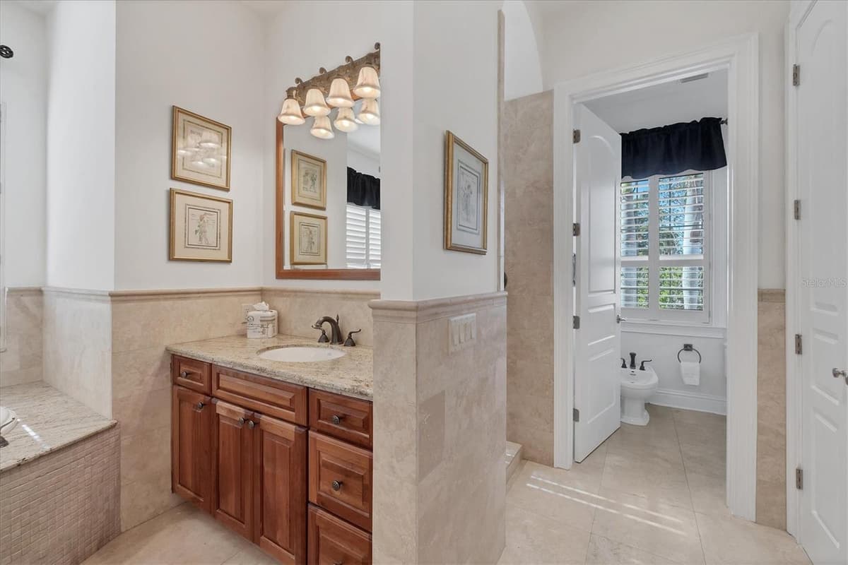1137 LAKE SHORE DRIVE — photo 37 of 79