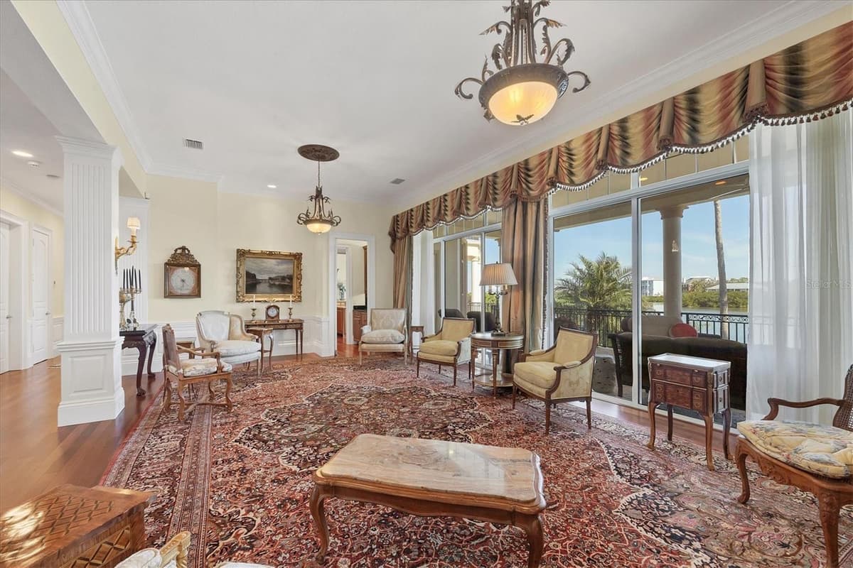 1137 LAKE SHORE DRIVE — photo 13 of 79