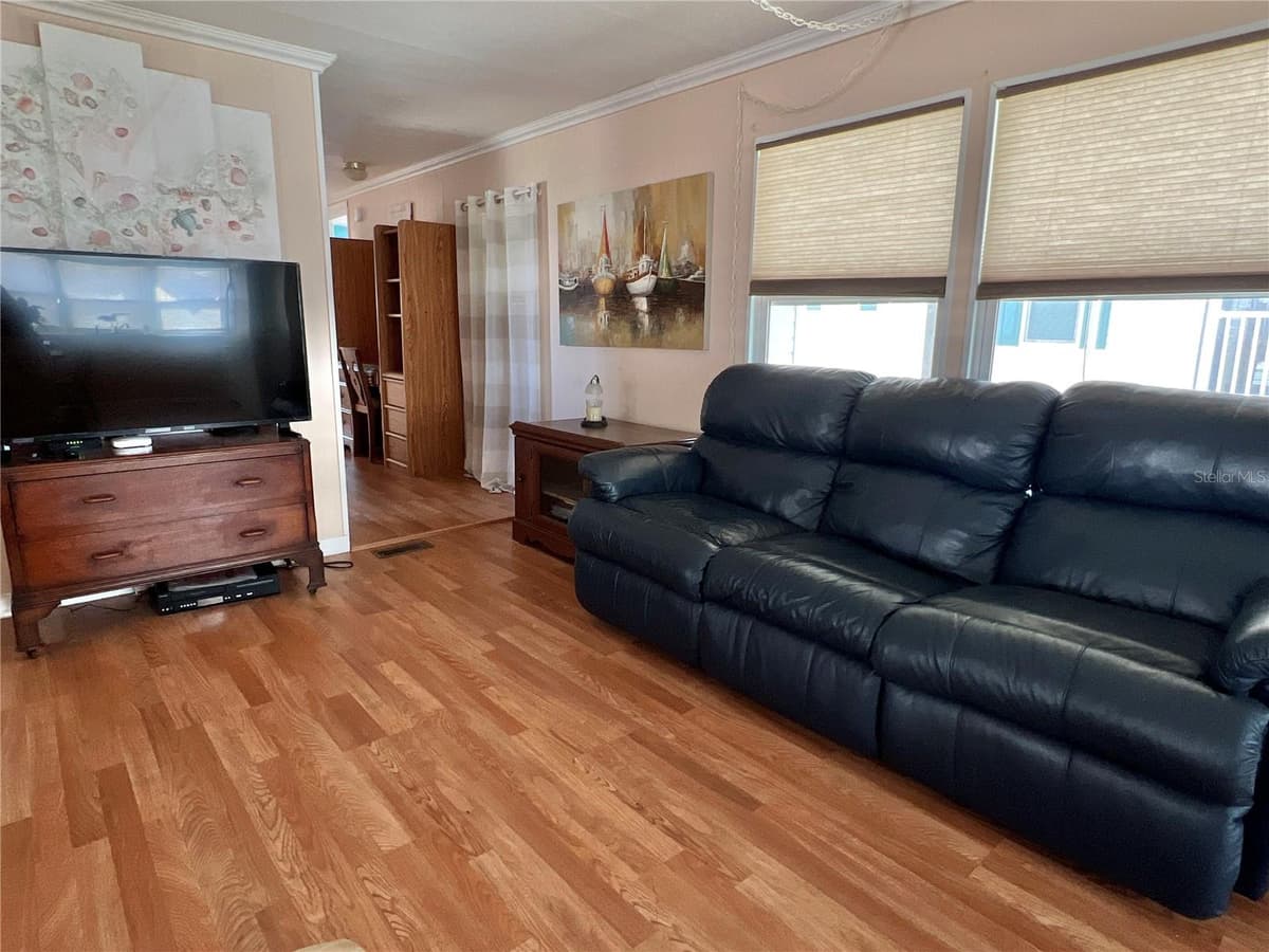 7167 MOUNT HAWTHORNE ROAD — photo 13 of 26