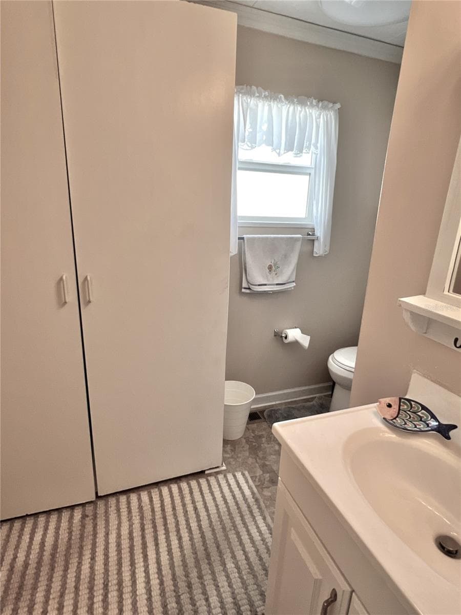 7167 MOUNT HAWTHORNE ROAD — photo 15 of 26