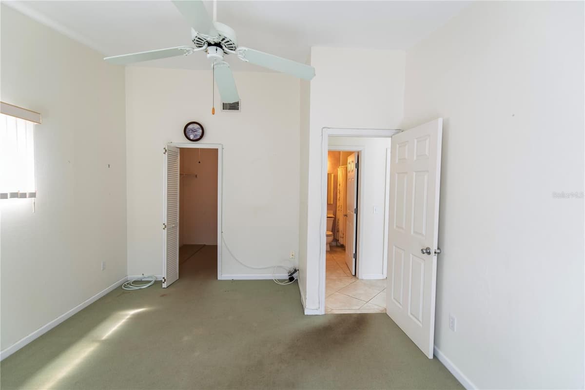 3300 LOVELAND BOULEVARD — photo 12 of 18