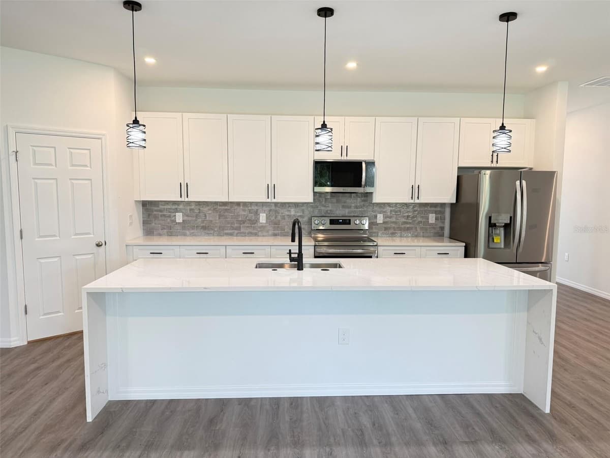 2607 SEAGULL LANE — photo 3 of 26