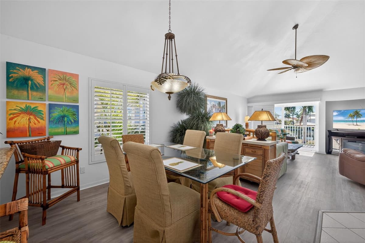 12130 SIESTA DRIVE — photo 6 of 36