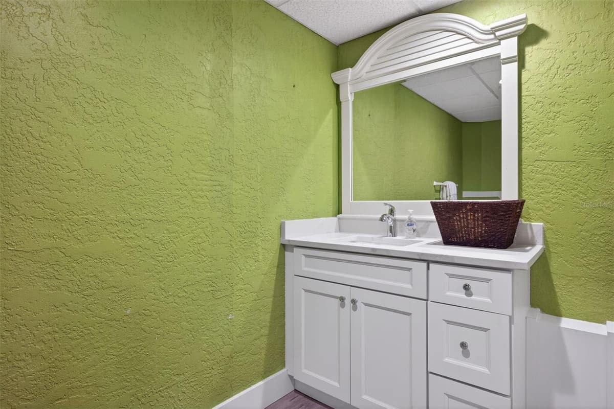 12130 SIESTA DRIVE — photo 26 of 36