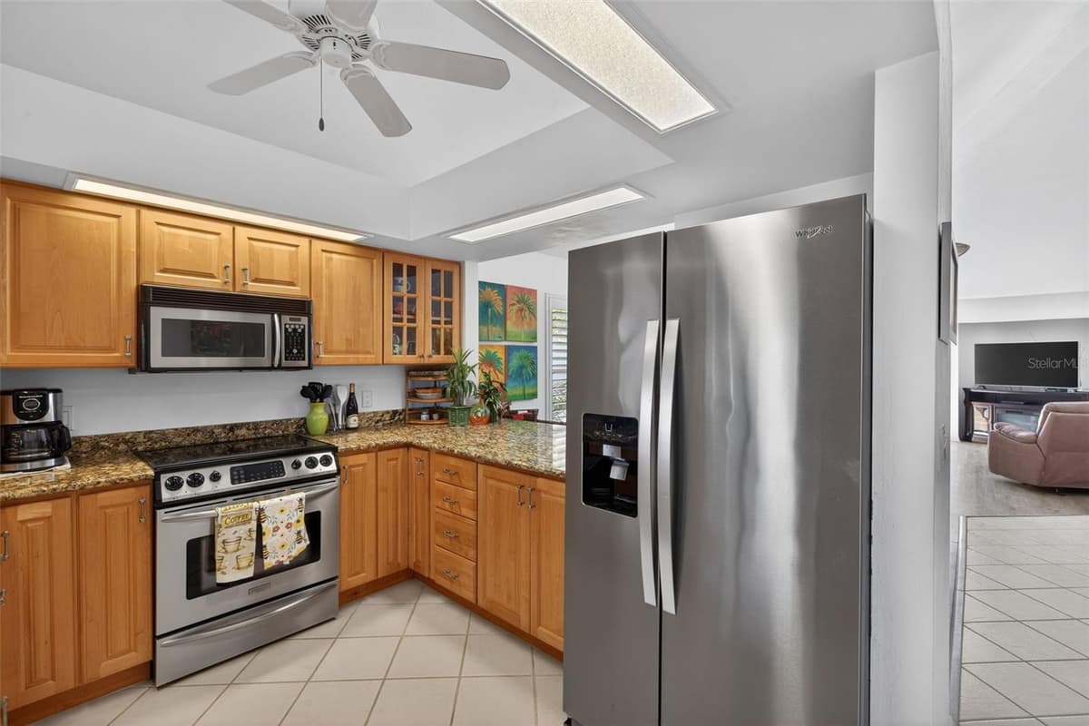 12130 SIESTA DRIVE — photo 10 of 36