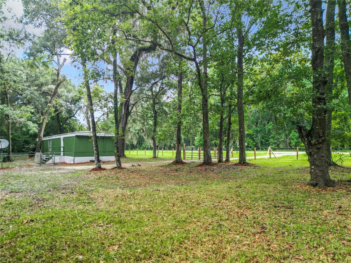 13026 WILLISTON ROAD — photo 8 of 30