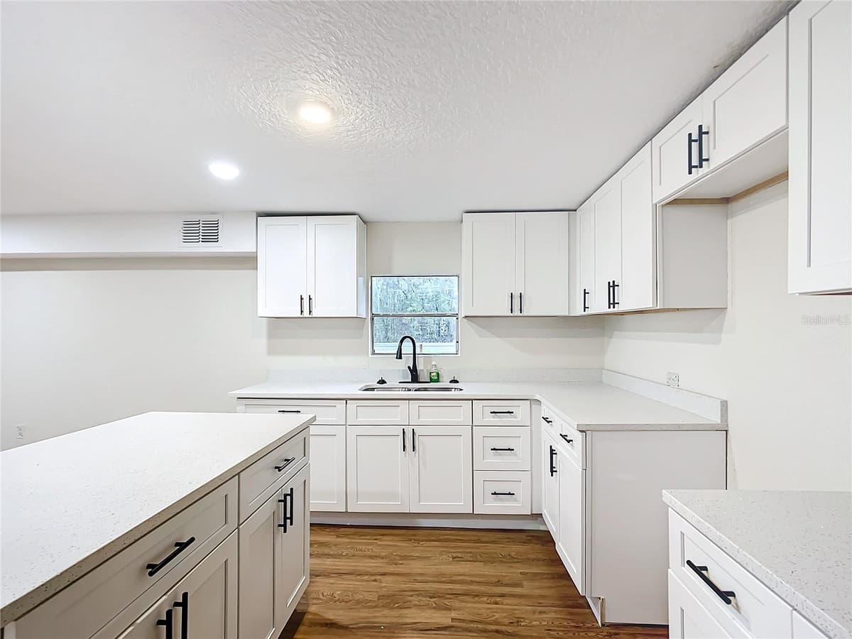 13026 WILLISTON ROAD — photo 11 of 30