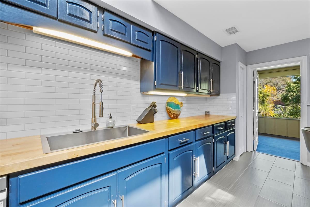 2918 COCOVIA WAY — photo 14 of 46