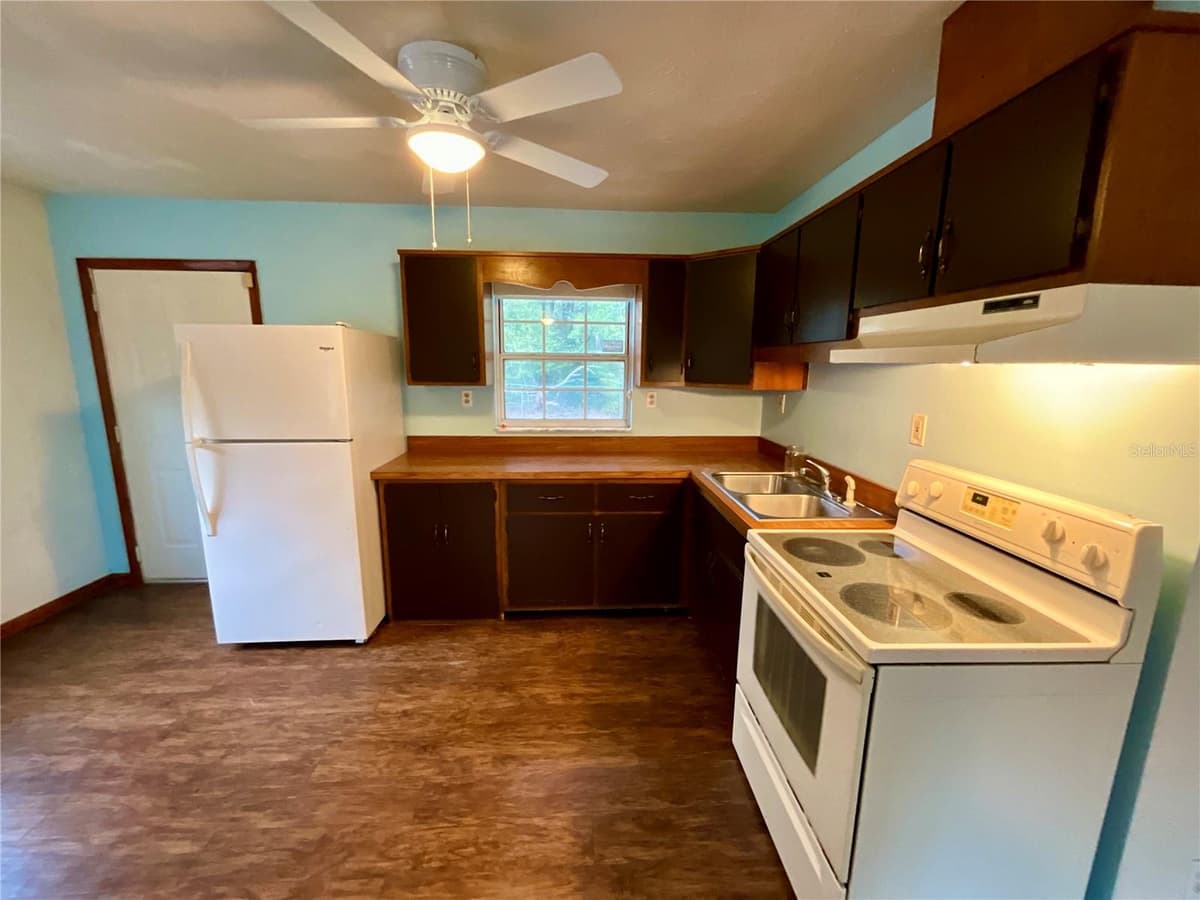 600 WAKULLA STREET — photo 8 of 47