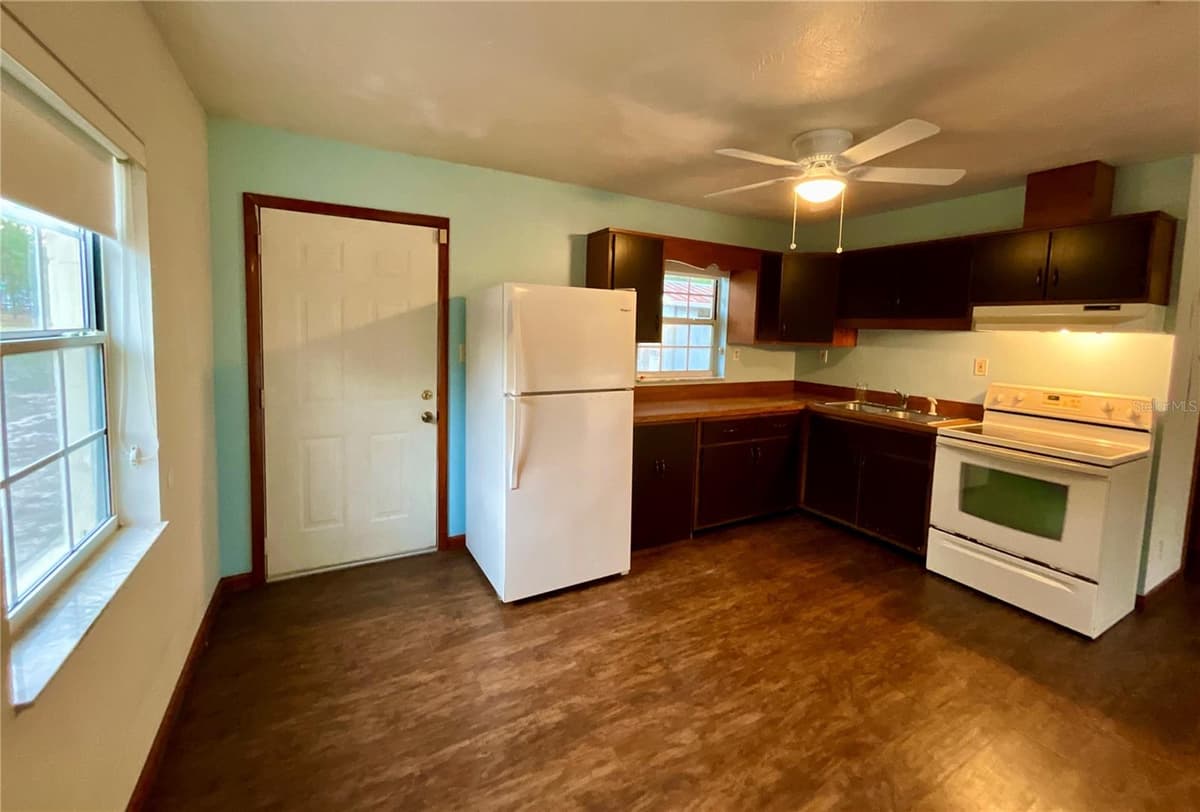 600 WAKULLA STREET — photo 12 of 47
