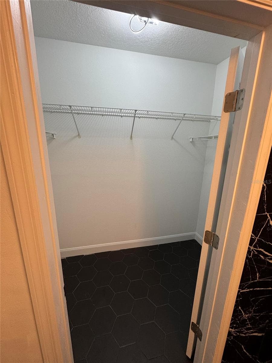 501 KNIGHTS RUN AVENUE — photo 15 of 29