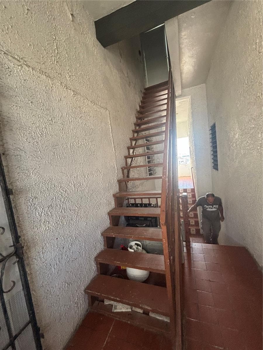 260 CONSTITUCION — photo 34 of 39