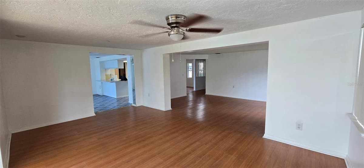 1414 GRAND BOULEVARD — photo 14 of 43