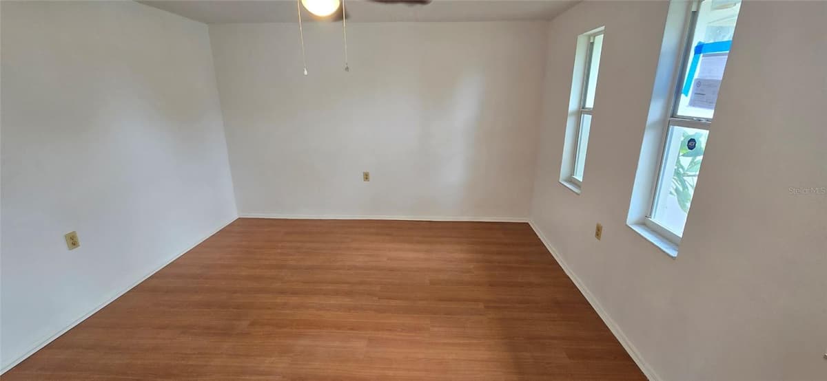 1414 GRAND BOULEVARD — photo 3 of 43