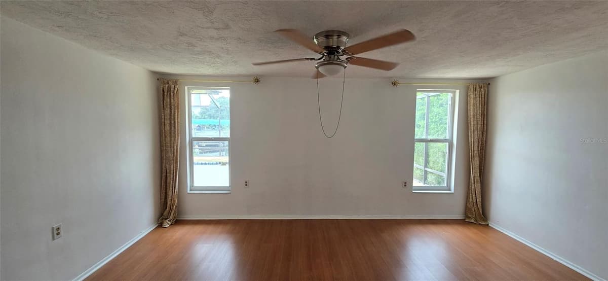 1414 GRAND BOULEVARD — photo 16 of 43
