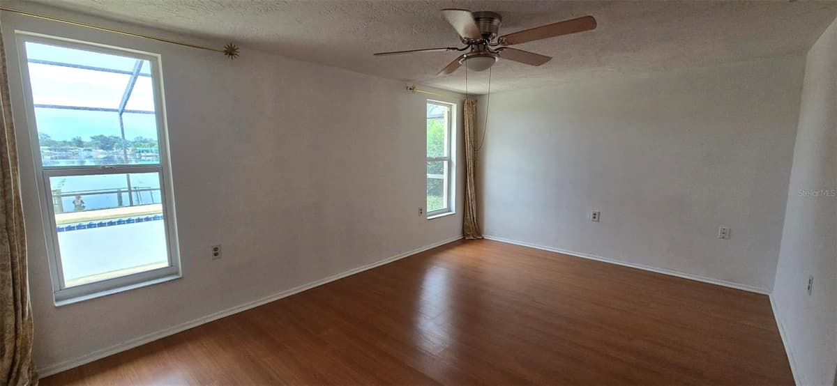 1414 GRAND BOULEVARD — photo 17 of 43