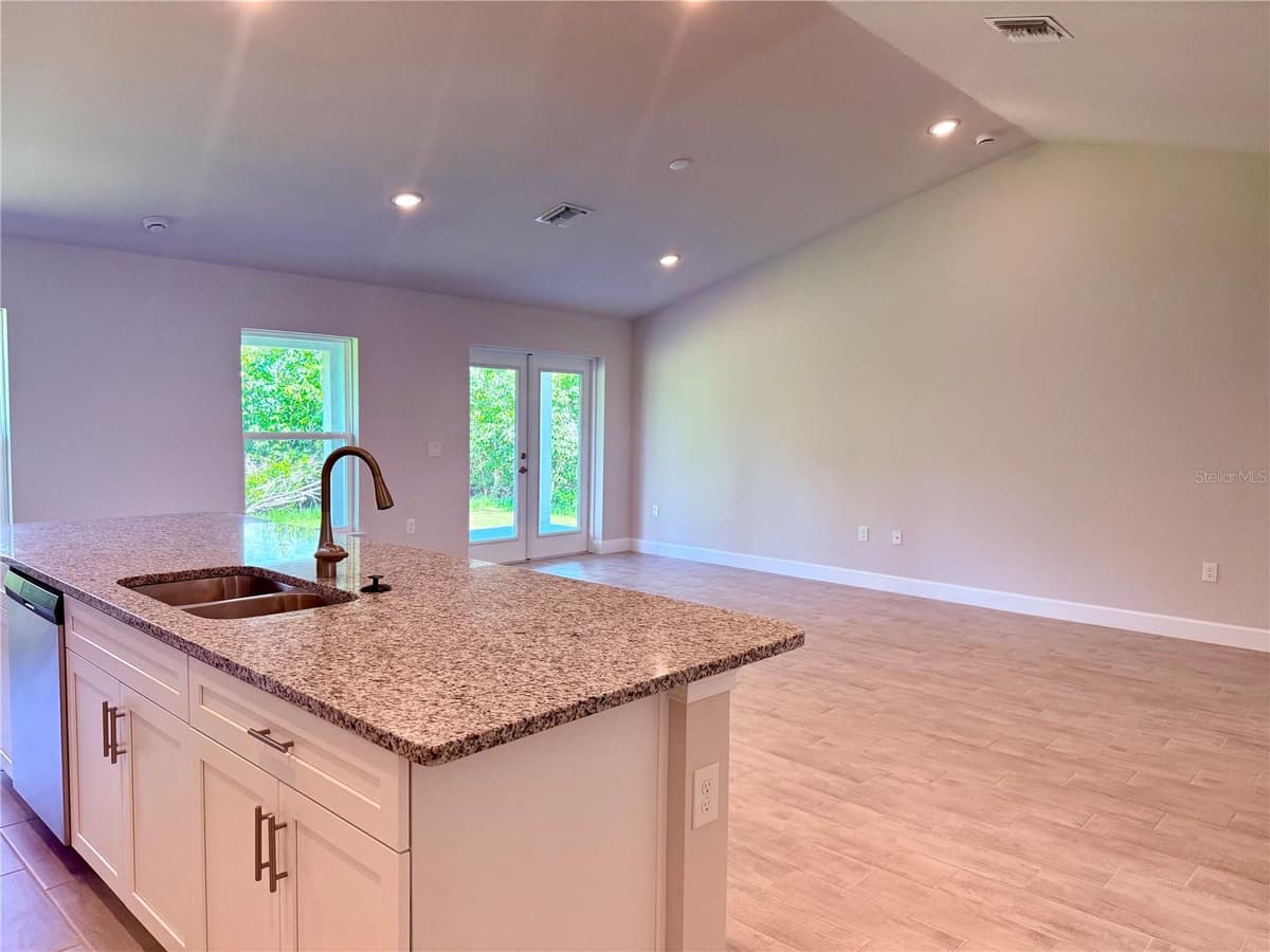 9590 LITTLE ROCK STREET — photo 4 of 17