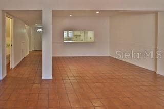 5231 BAYSHORE BOULEVARD — photo 11 of 42