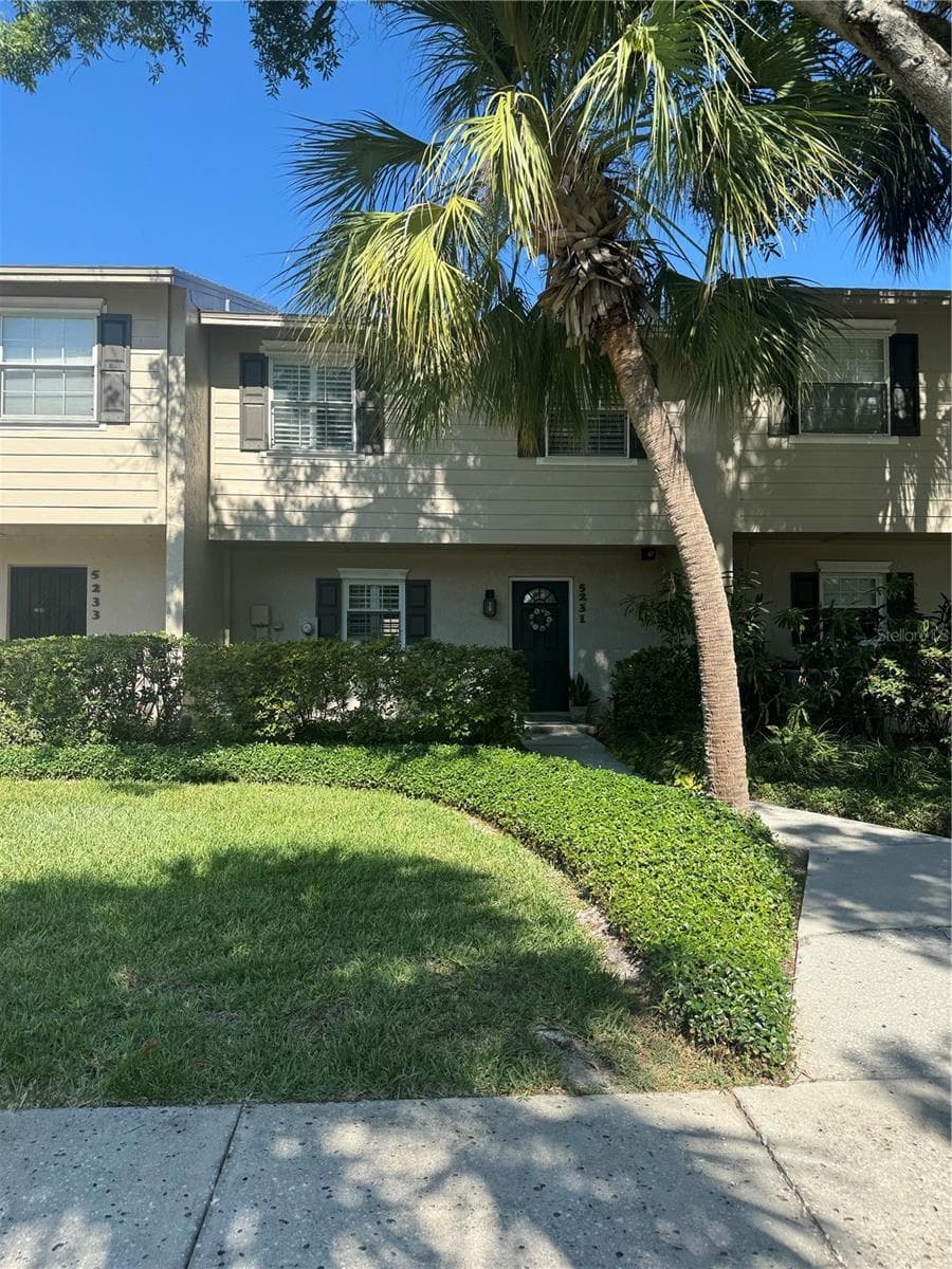 5231 BAYSHORE BOULEVARD — photo 3 of 42