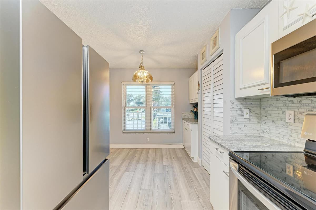 3980 IRONWOOD CIRCLE — photo 10 of 35
