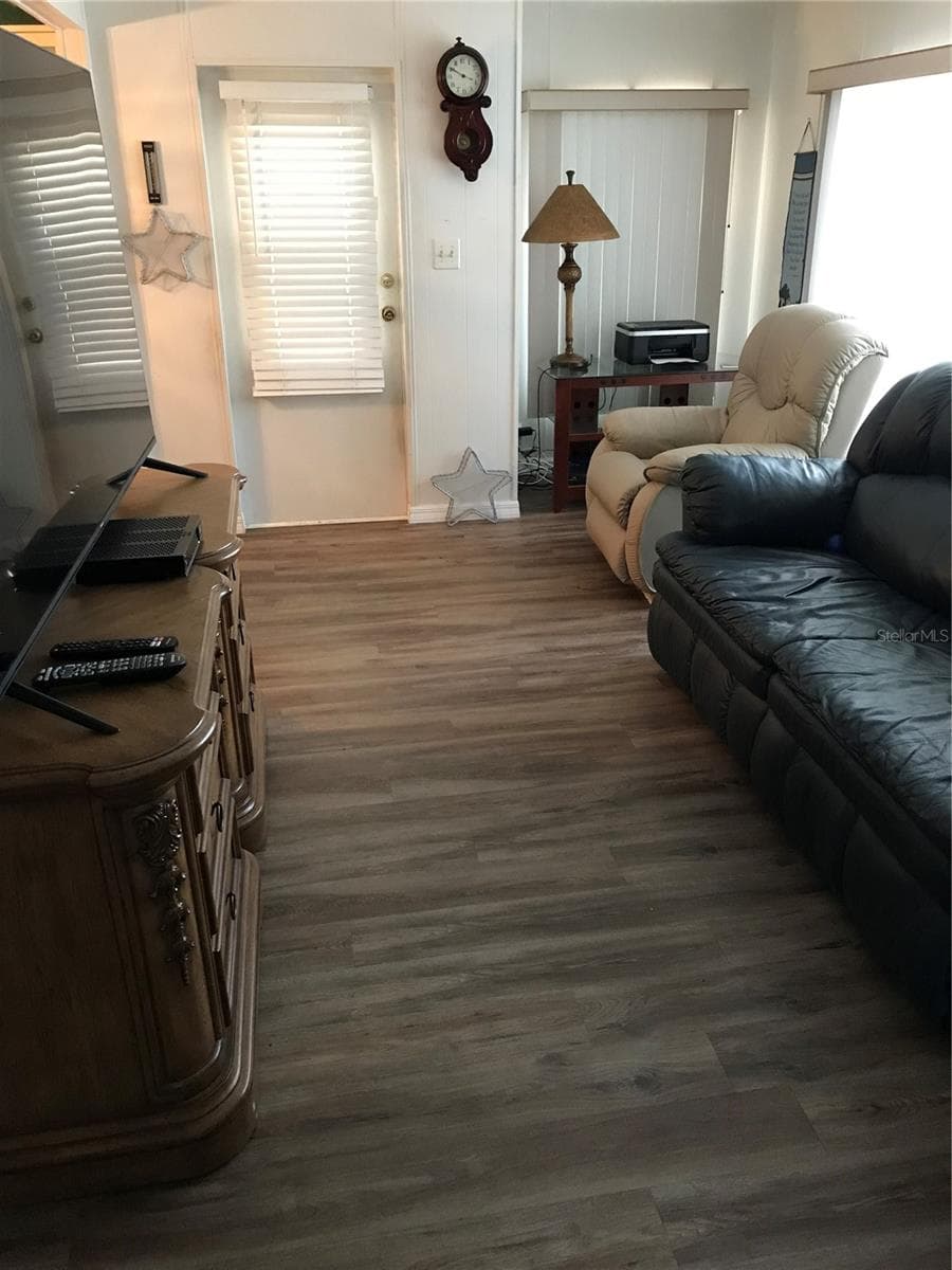 508 LAKESIDE RANCH WAY — photo 12 of 24