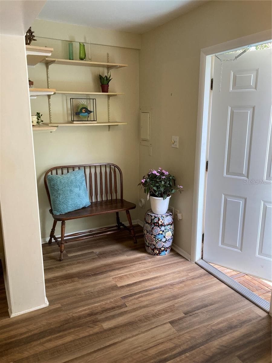 6032 ARLENE WAY — photo 10 of 28