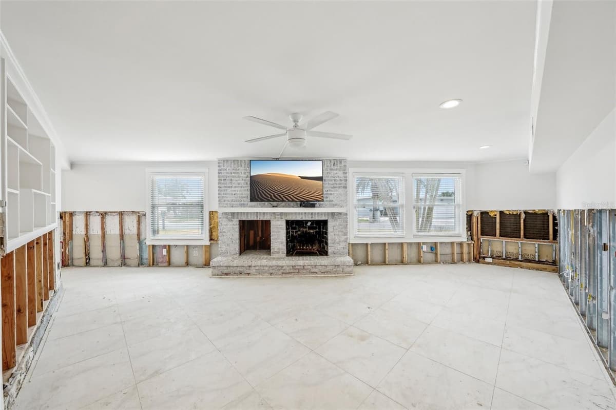 5815 BALI WAY — photo 15 of 52