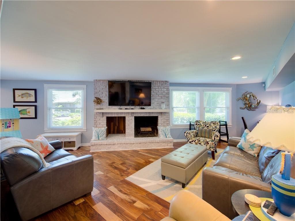 5815 BALI WAY — photo 14 of 52