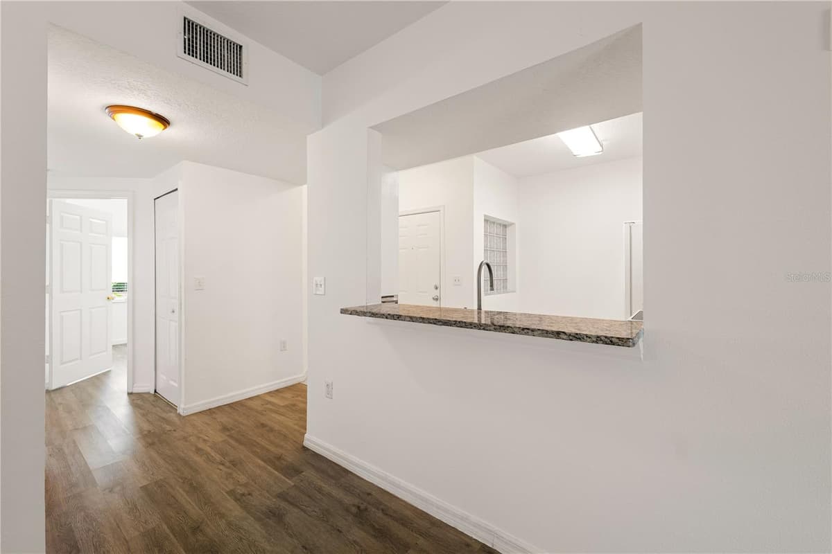 6434 CYPRESSDALE DRIVE — photo 12 of 33