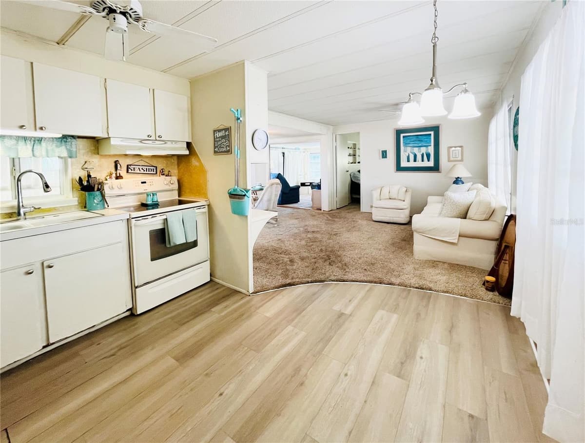 3335 SPANISH OAK TERRACE — photo 14 of 72