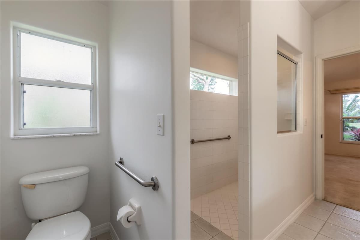 2626 TURNBULL ESTATES DRIVE — photo 18 of 38