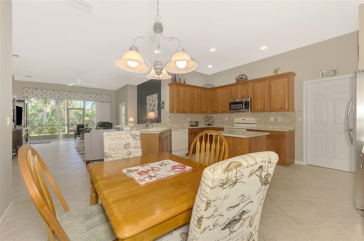 14298 RESERVE COURT — photo 19 of 75