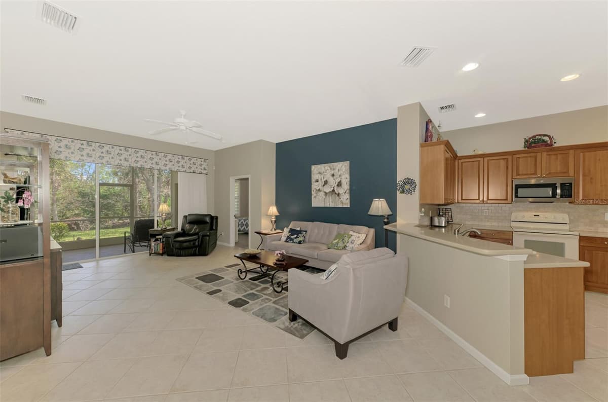 14298 RESERVE COURT — photo 9 of 75
