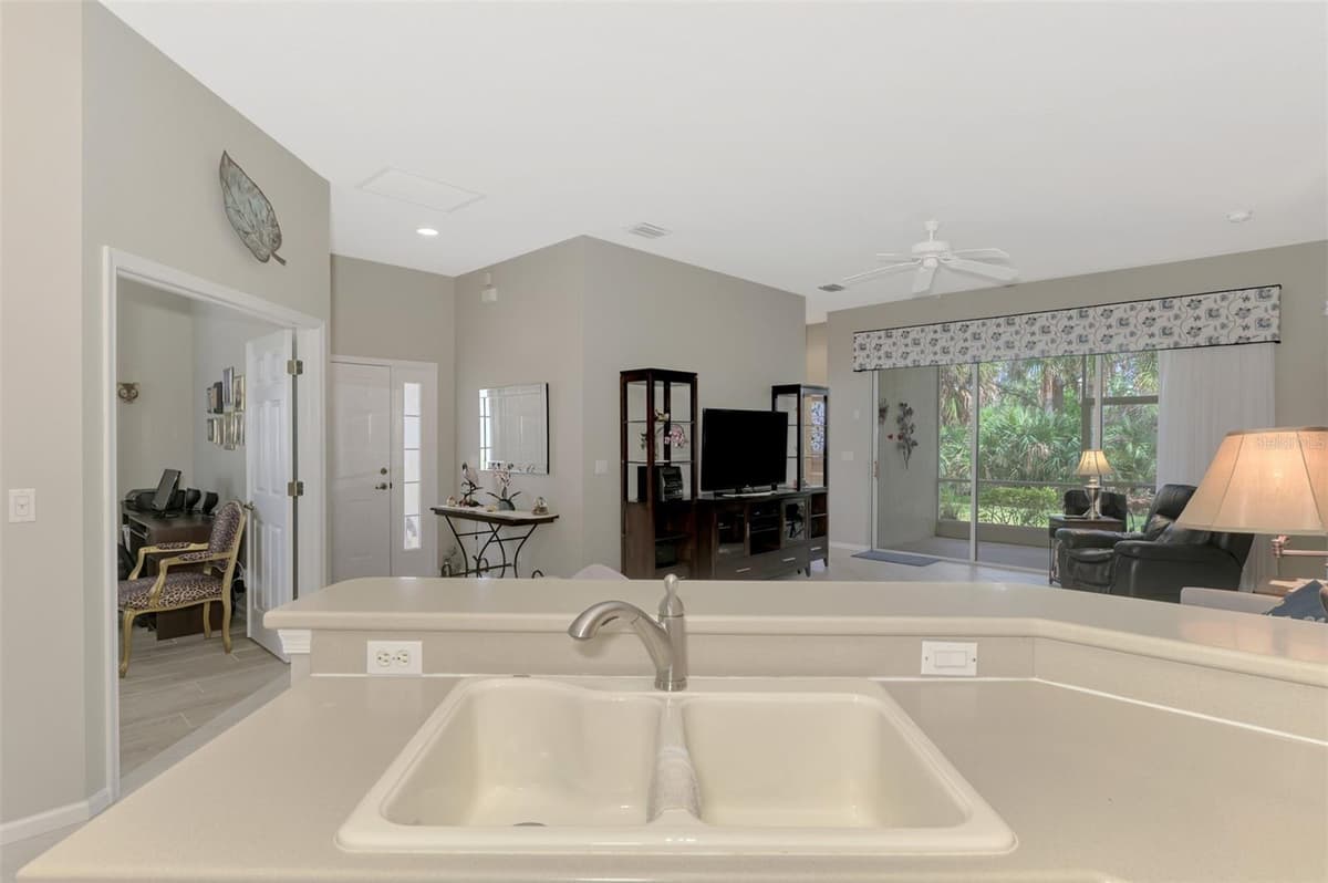 14298 RESERVE COURT — photo 23 of 75