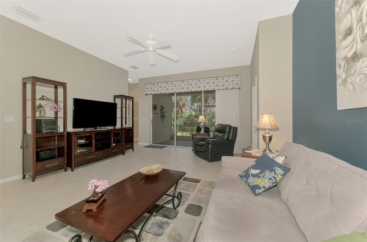 14298 RESERVE COURT — photo 11 of 75