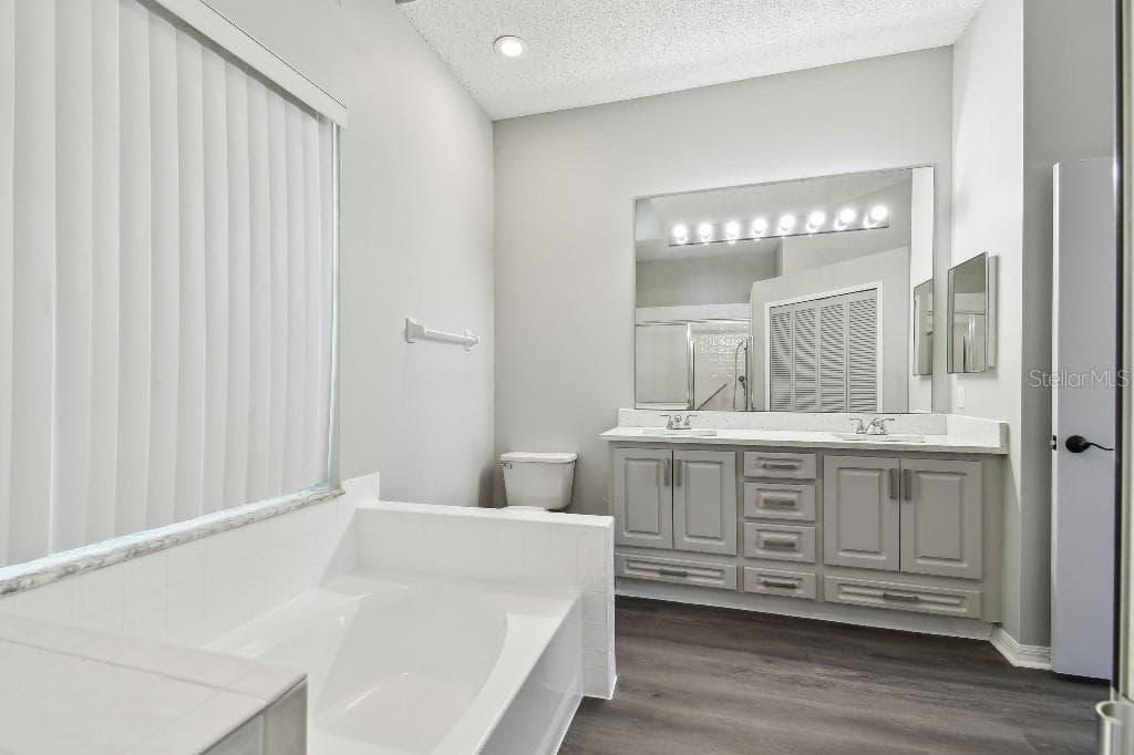 915 BRITTANY PARK BOULEVARD — photo 33 of 48