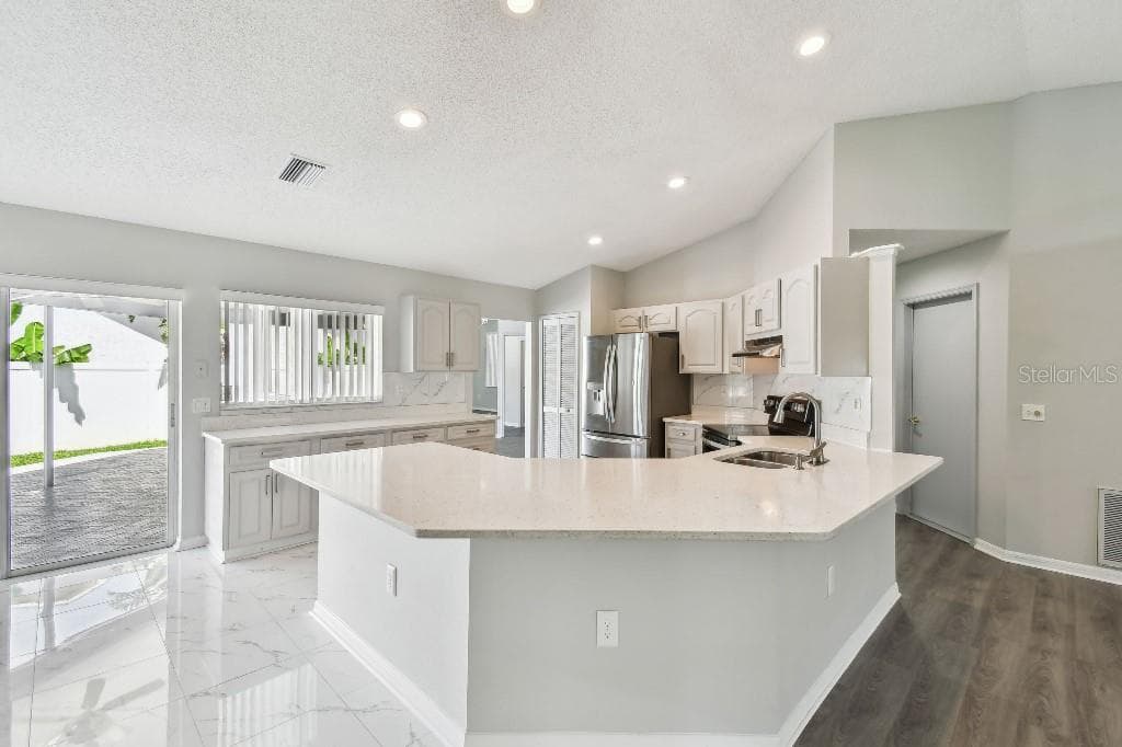 915 BRITTANY PARK BOULEVARD — photo 14 of 48