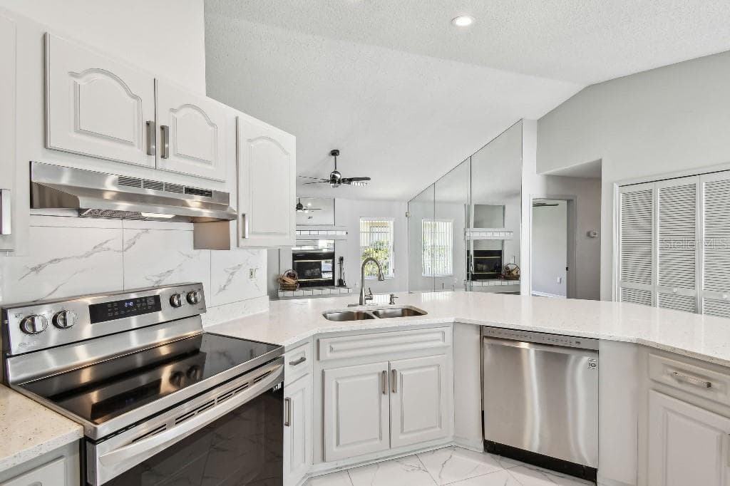 915 BRITTANY PARK BOULEVARD — photo 17 of 48