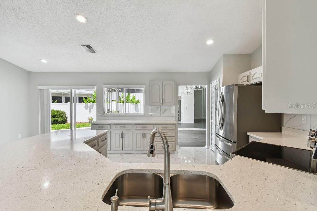 915 BRITTANY PARK BOULEVARD — photo 16 of 48