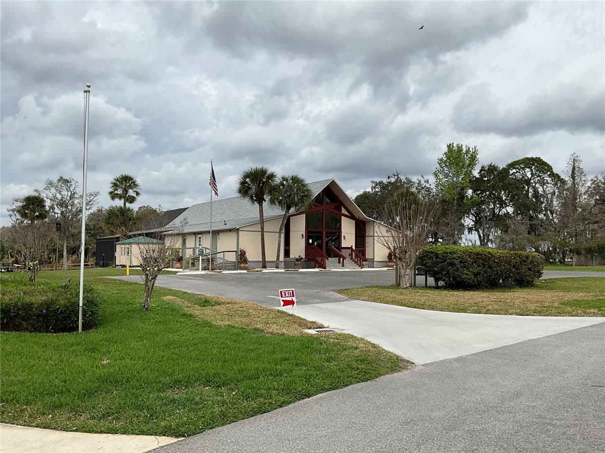116 TRADERS COVE BOULEVARD — photo 50 of 60