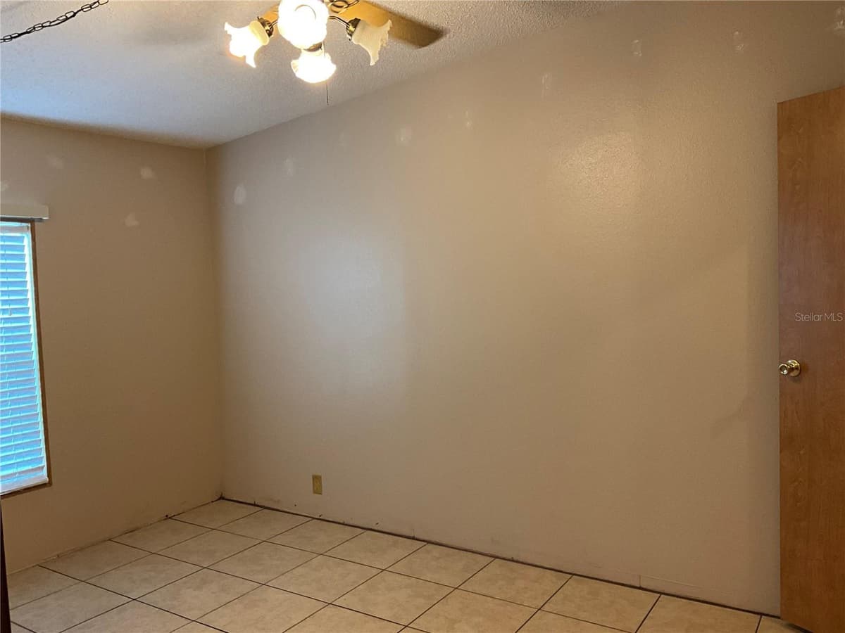 116 TRADERS COVE BOULEVARD — photo 38 of 60