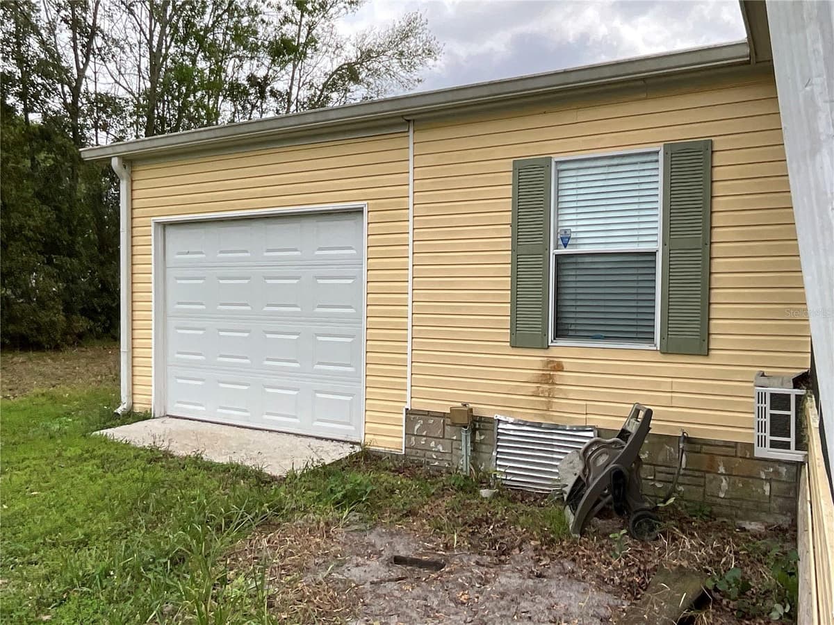 116 TRADERS COVE BOULEVARD — photo 15 of 60