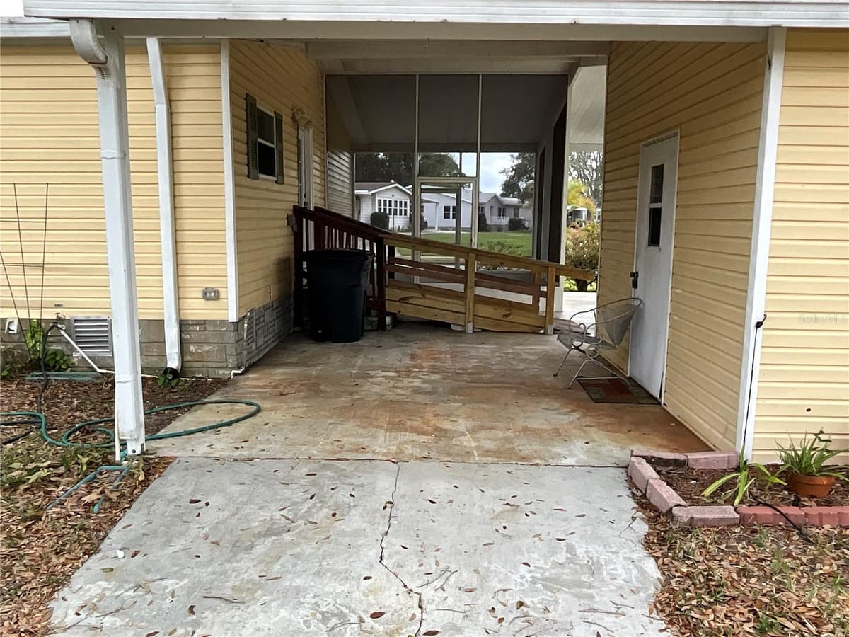 116 TRADERS COVE BOULEVARD — photo 9 of 60