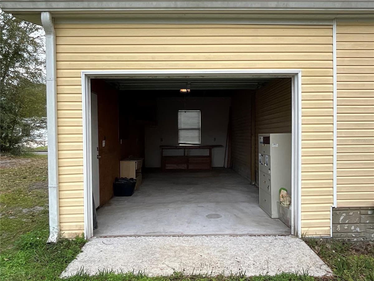 116 TRADERS COVE BOULEVARD — photo 17 of 60