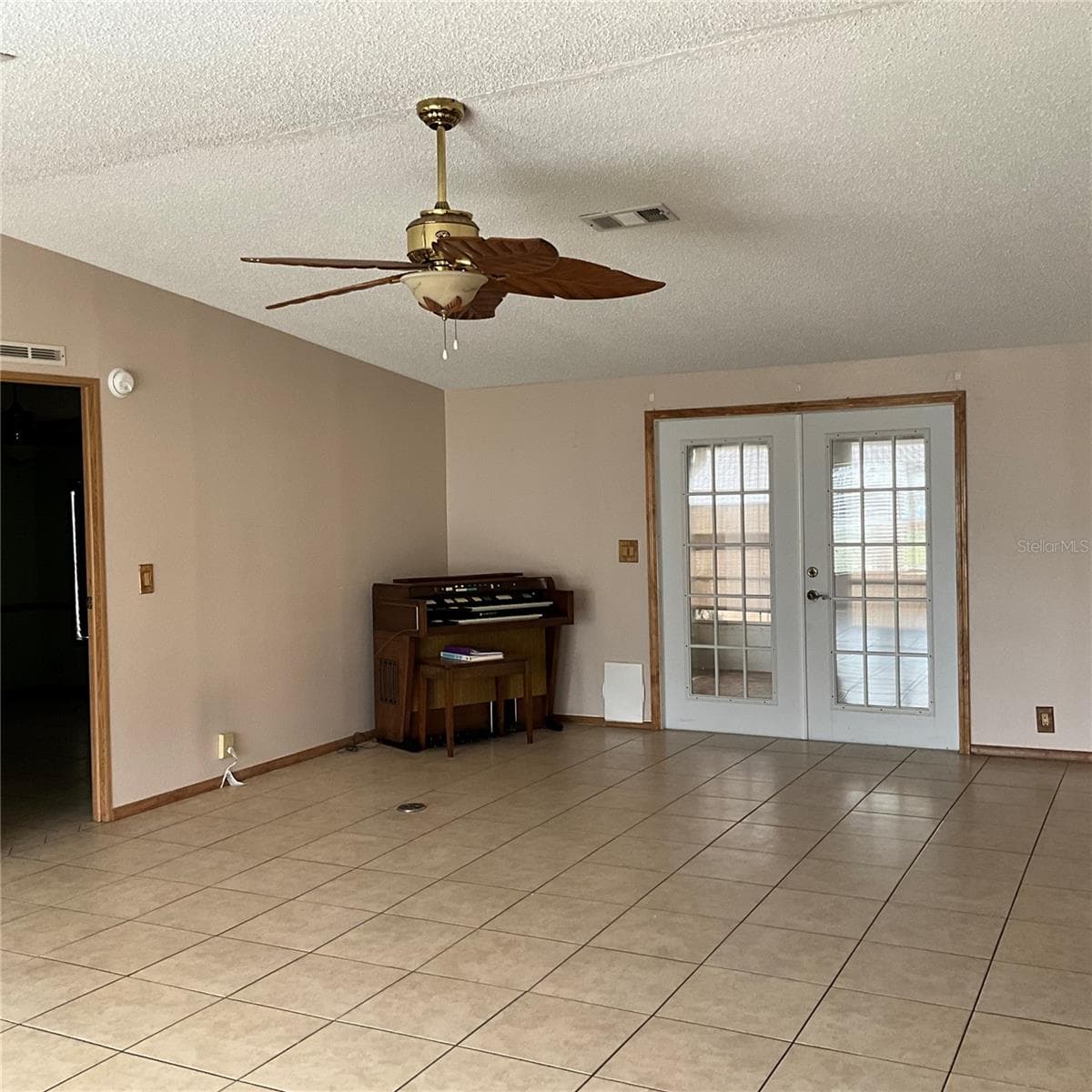 116 TRADERS COVE BOULEVARD — photo 27 of 60