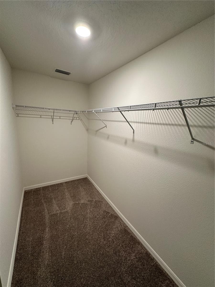 16 ROLLING SANDS DRIVE — photo 7 of 15