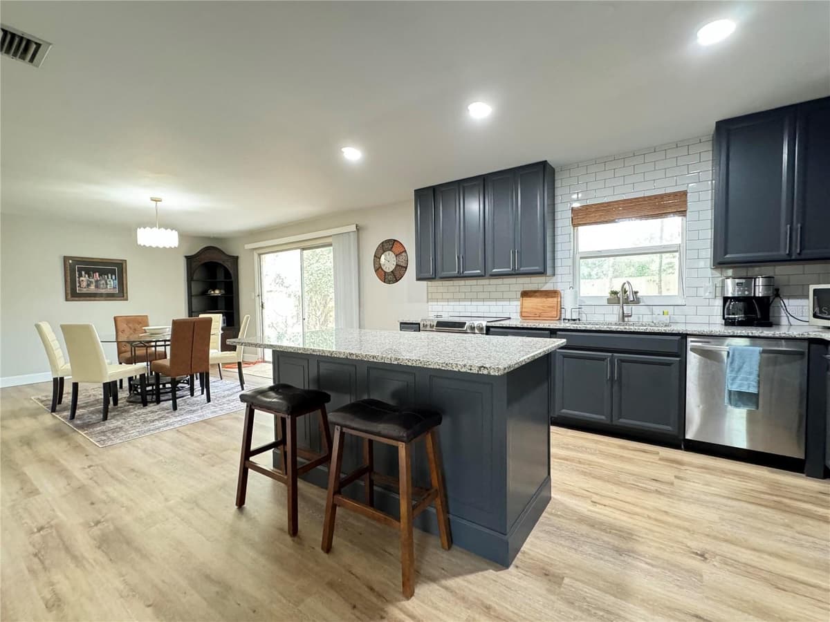 1836 40TH TERRACE — photo 4 of 15