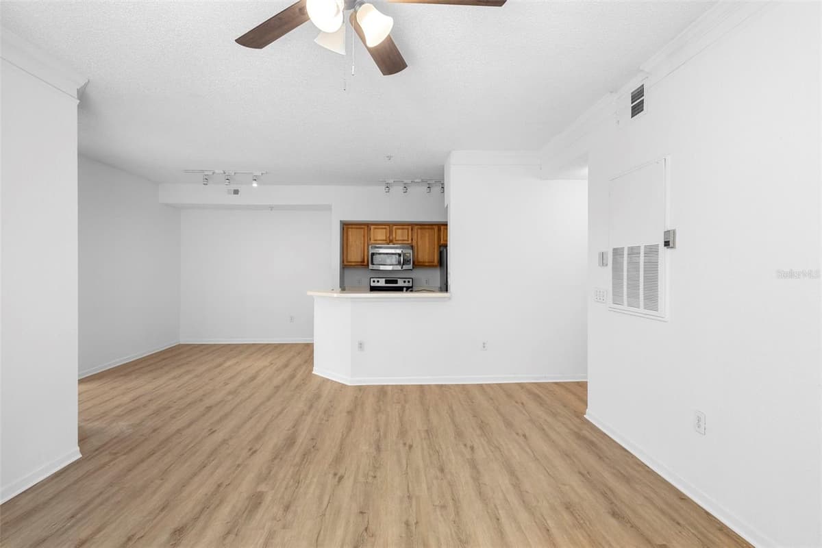 13037 MULBERRY PARK DRIVE — photo 23 of 45