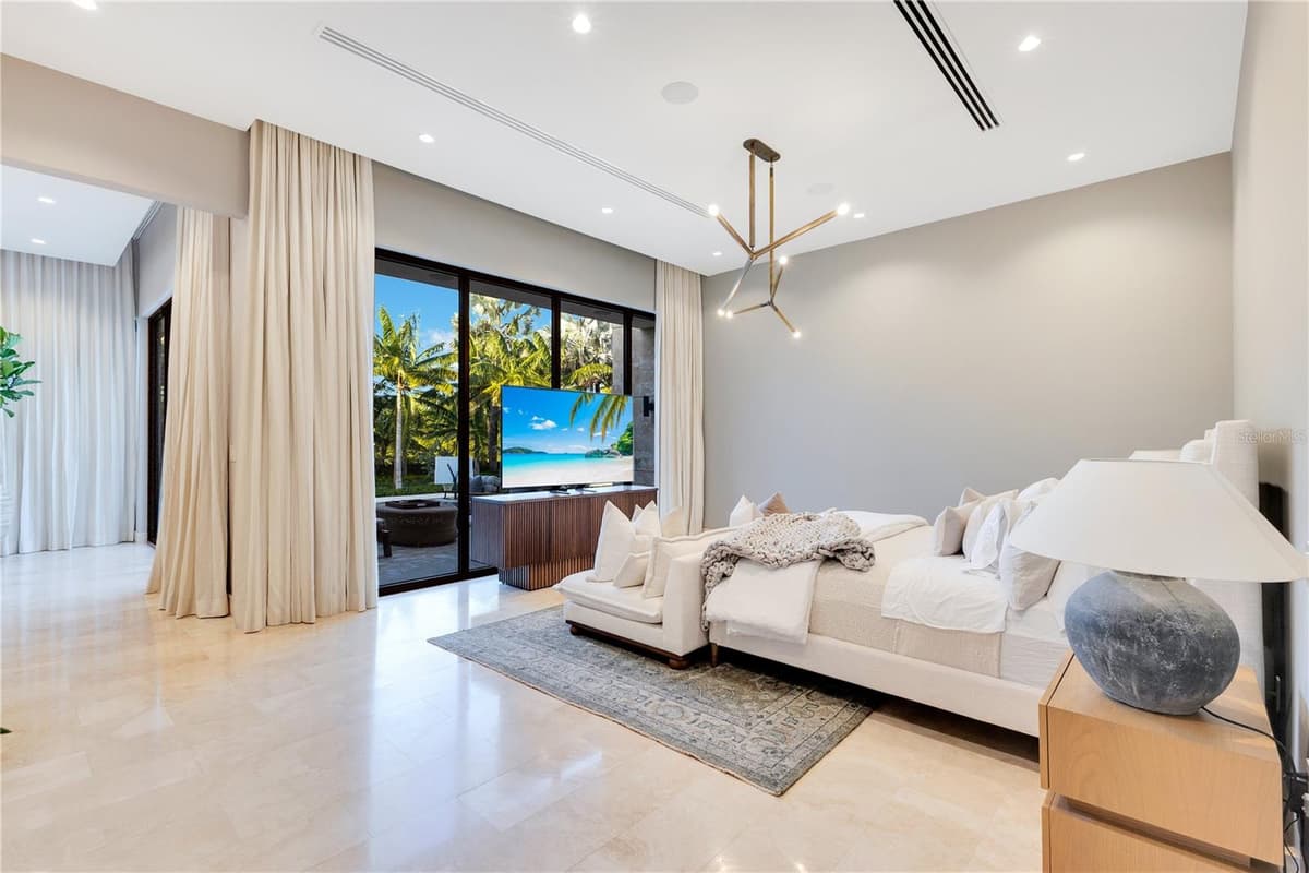 17 DORADO BEACH ESTATES — photo 21 of 52