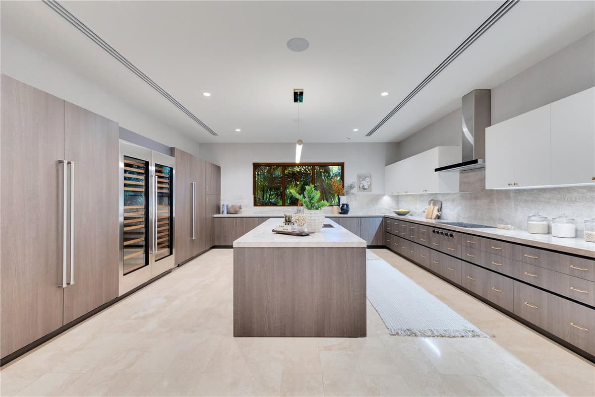 17 DORADO BEACH ESTATES — photo 11 of 52